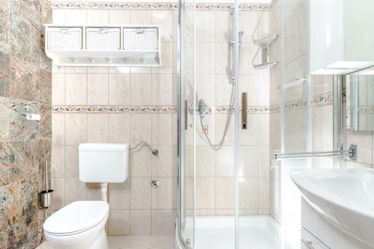 Apartment Yean Kastela Ngoại thất bức ảnh